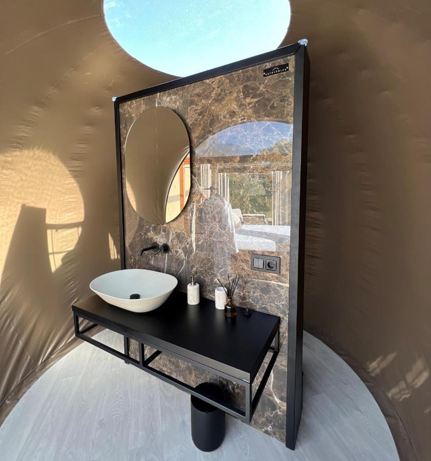 Sierra Salvada Bubbles Guest House Salmanton Exterior photo